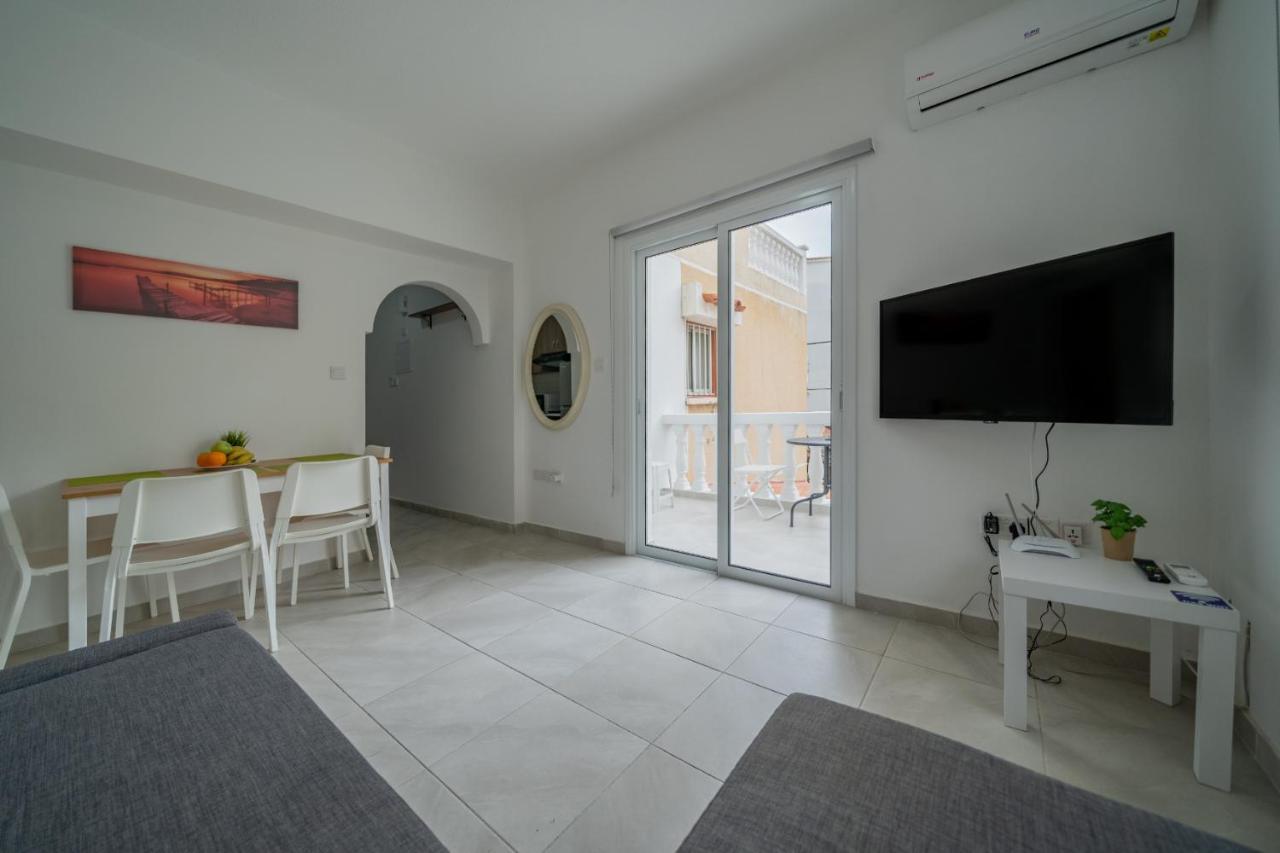 Home Of Comfort Mackenzie Larnaca Extérieur photo